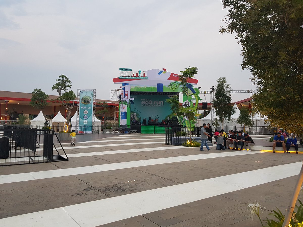 hanggowo's tweet photo. Moms jgn lupa hadir diacara Pertamina Eco Run 2018, QBig BSD City, tanggal 09 Desember 2018 dan jgn lupa mampir serta dapatkan Bright Gas 5.5 Kg dgn harga diskon 61 rb dan hadiah langsung kompor gas di booth kami.
#BrightGas
#ThinkPink
#Mor3lyfe
@ReedaElifas
@Mor3lyfe https://t.co/HBuzcmjYo7