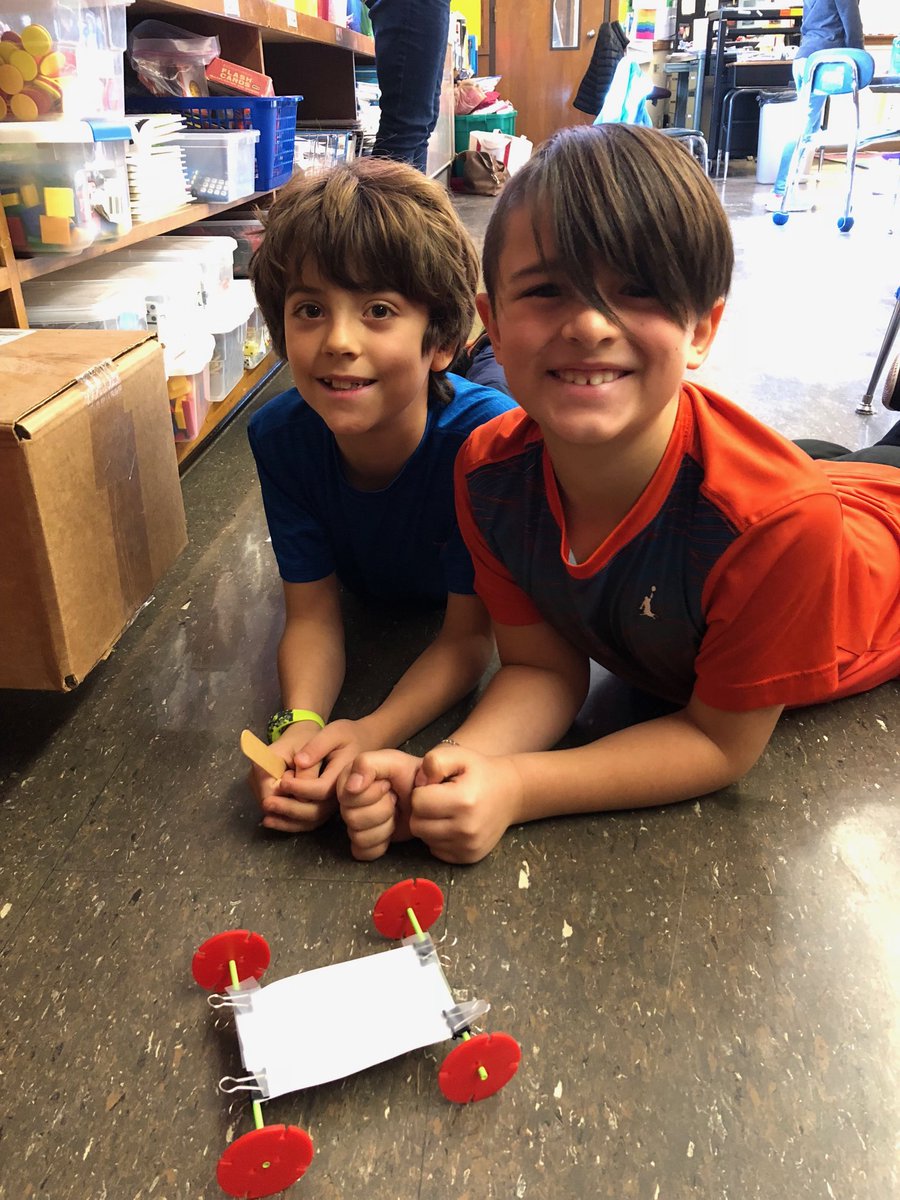 RachelHallLynn's tweet image. Look at these cool carts! #fossscience #wheelockians