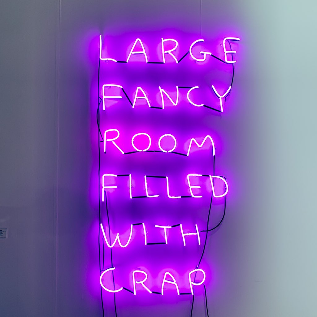 MsMelChen's tweet photo. Wow what a self-referential work of art.
This is #ArtBasel in a nutshell!
#HG2AB https://t.co/xM7CeV7Hld