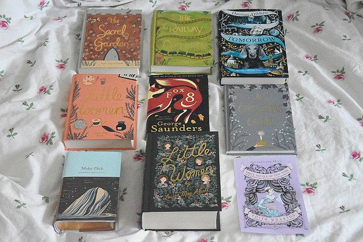 Karin__L's tweet photo. @Elementar_Lesen @BuchblogAward @AlmutSchmidt @FiktionFetzt @buecherkaffee @buchgeschichte @JuliLiest Soo, hier nun meine Ausbeute. :) Man sieht es vielleicht, ich habe meine Klassikersammlung ein wenig aufgestockt. Das Buch unten rechts kam leider bisher immer noch nicht an, daher nur das Cover und eine "Little Women" Ausgabe habe ich verlost. :) #bubla18 #bücher https://t.co/05gc6BFT5j