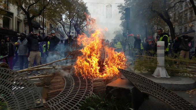 Voir l'image sur Twitter