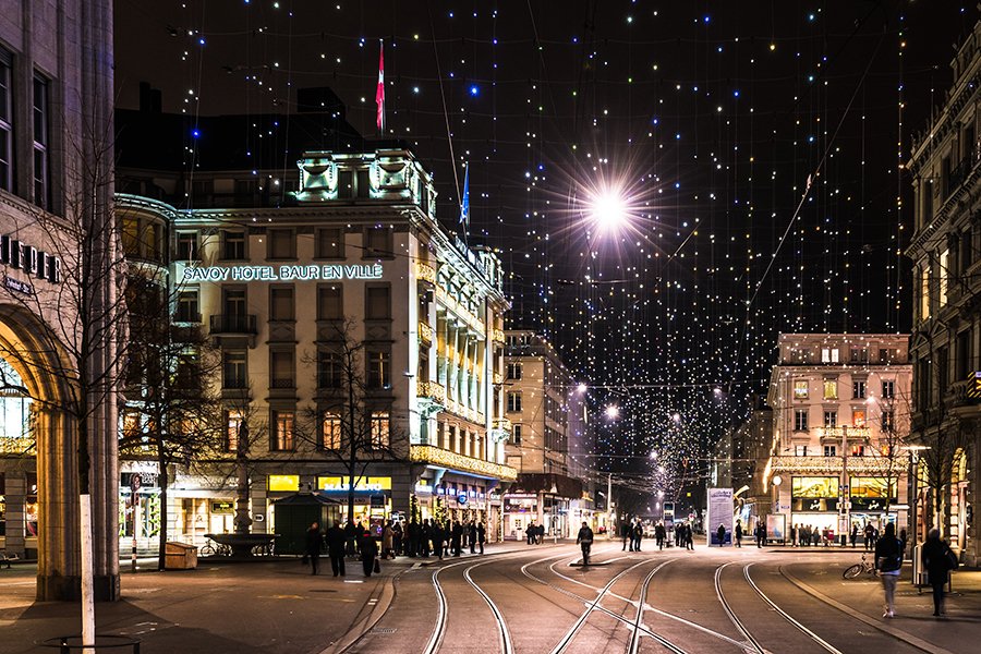 fashionpaper_ch's tweet photo. #Weihnachtszauber in der #Schweiz 🎁🎄😍 
https://t.co/cNZF8Q2tiV
#fashionpaper #Adventszeit #geschenkidee #SANKTGALLEREISZAUBER #saltonatale #lucy #circusconelli #honglerkerzen #maerchenland #zauberwald #christkindlimarkt #weihnachtsmarkt #tattoobasel #jrz2018 #jrz #liveonice https://t.co/Mr019z8a6D