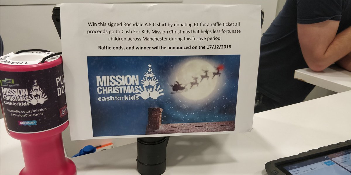 rickphelan1's tweet photo. We have an amazing opportunity for somebody to WIN a signed @officiallydale football shirt!! Come into #O2rochdale and buy a raffle ticket - all proceeds go to #MissionChristmas. Whilst you are here why not drop off a toy for this fantastic appeal! @MIDCommsUK @hitsradiouk https://t.co/rGLkNuqr2o