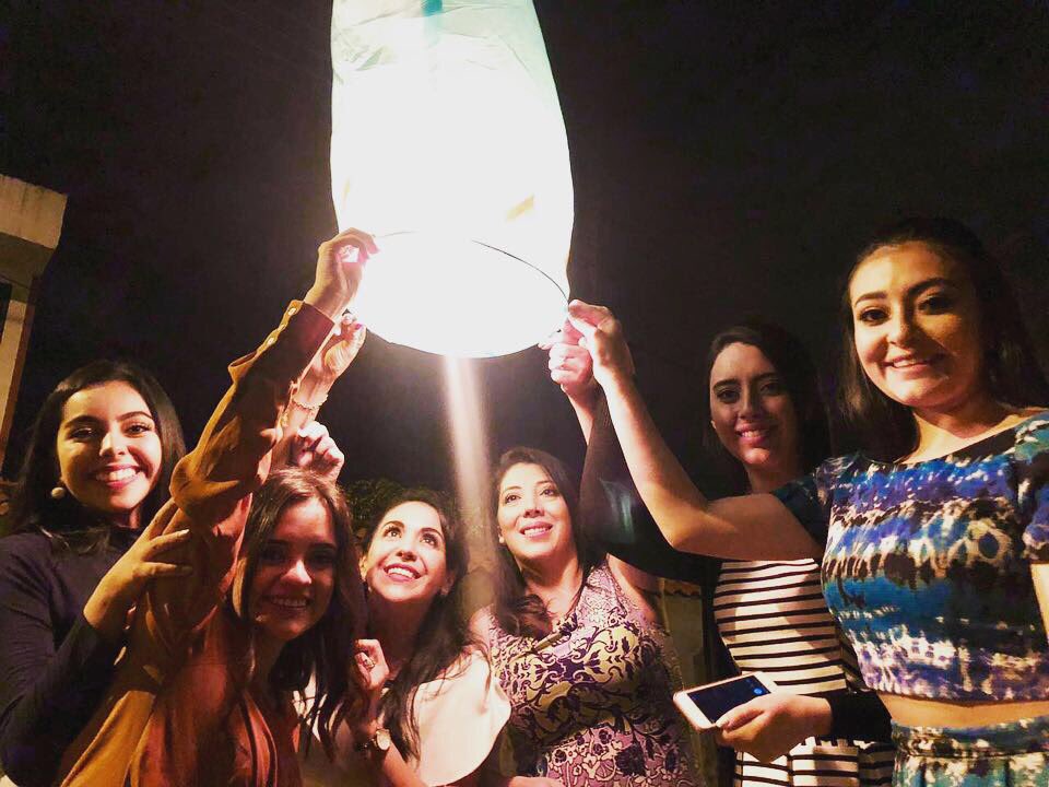 lennacordova's tweet photo. Amo ser mujer y ver qué otras mujeres puedan brillar!! #TeamLCseguros #7LC https://t.co/dI4uoSn9GB