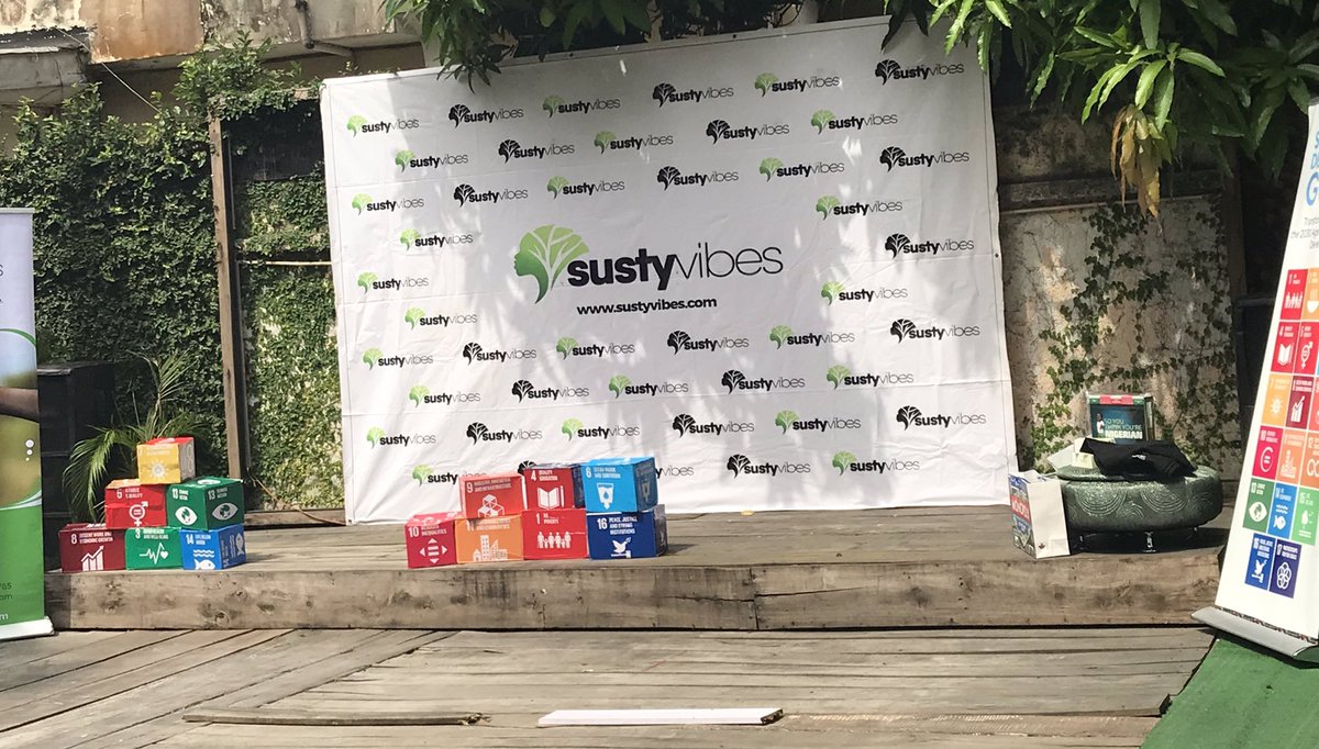ONEChampions's tweet photo. 🚏Next stop is @AAF_Nigeria Lagos for the 2018 @SustyVibes SDGs party. The mission here is to introduce the #VoteYourFuture campaign to young SDGs champions in Lagos. #SPL18 #ArtsForSDGs https://t.co/oAbSV6ffln