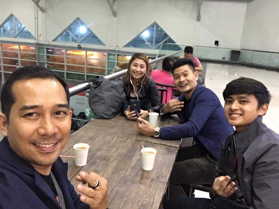 0xCryoSeeker's tweet photo. At Davao International Airport with my business partners bound for Malaysia #rf3world https://t.co/tUgRtkejVB