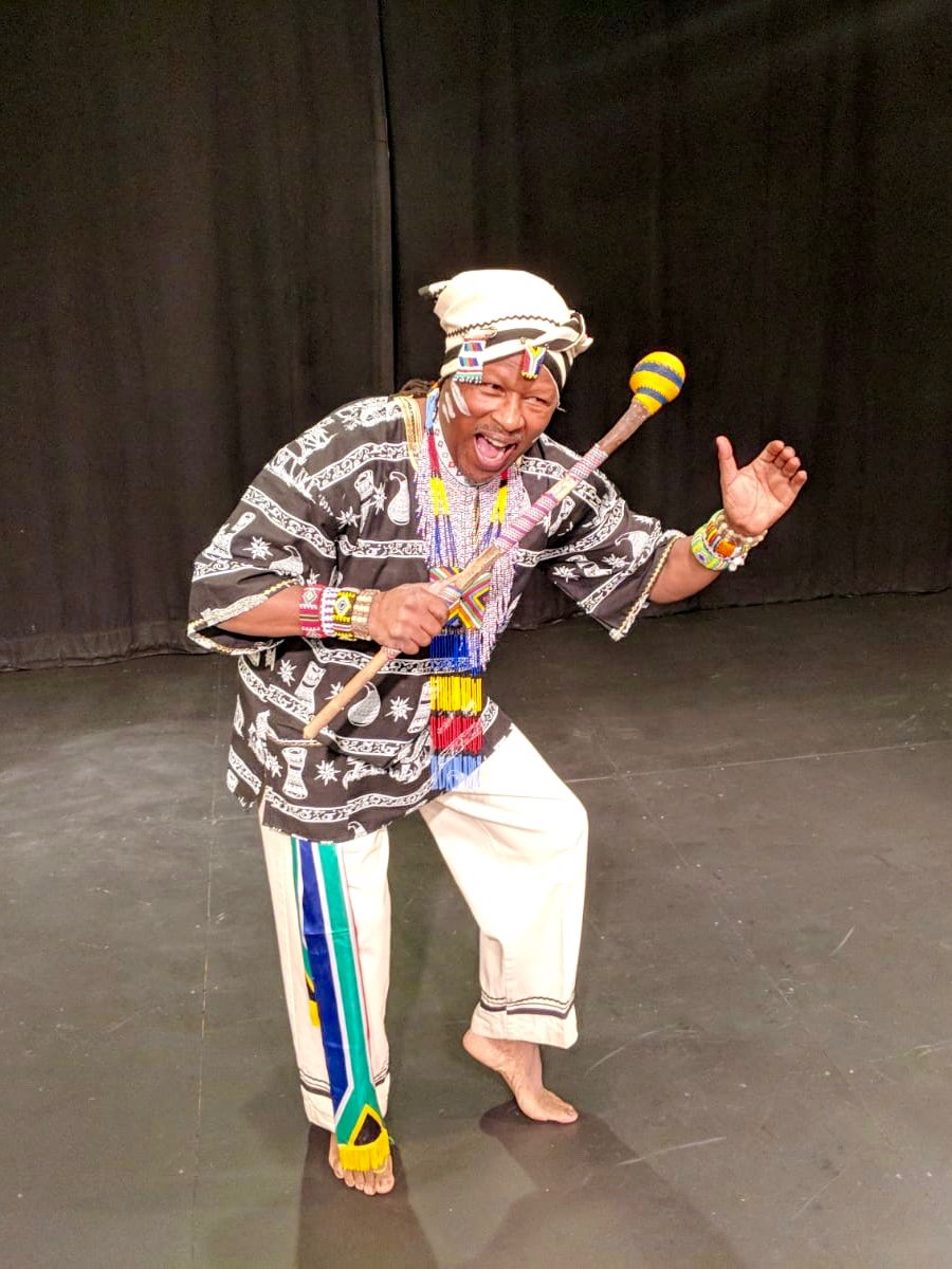 Welcome back, Lunga Sinuka! The Cool Train, Lunga's powerful story of growing up in South Africa during apartheid, returns to <a href="/DreamlandArts/">Dreamland Arts</a> tonight, Sat, Dec 8 at 7:30p, and we're expecting a full house! dreamlandarts.com/the-cool-train/
