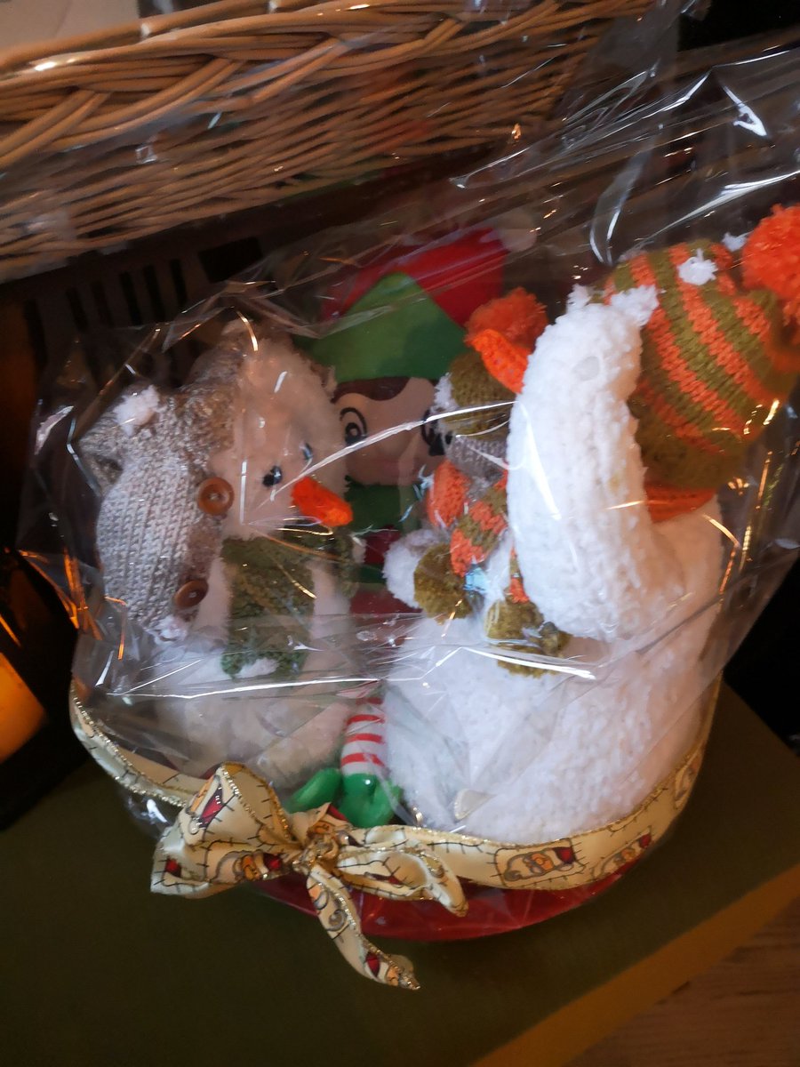 _PhoenixEatery's tweet photo. Raffle for the donkey sanctuary! £1 a strip, lots of prizes to be won. From vegan cakes to jewellery and cleaning products as well as hampers! To be drawn before Christmas. All proceeds go to the donkey sanctuary. https://t.co/fMFuBMLPP5
