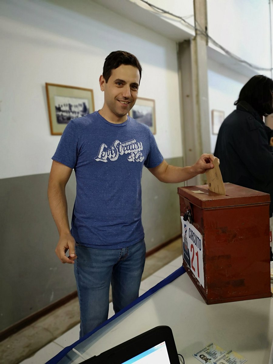 Nach_Licha's tweet photo. Haciéndome cargo. Asumo el @Compromiso1899 por el @nacional que se viene. https://t.co/wf5Qd50wbY