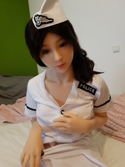 Trying out some of the different lights in my bedroom, liking the results! https://t.co/6dsT2EzlxD<a href="/tag/cosplay"class="tags"><span>#cosplay</span></a><a href="/tag/xycolo"class="tags"><span>#xycolo</span></a><a href="/tag/xycolodoll"class="tags"><span>#xycolodoll</span></a>