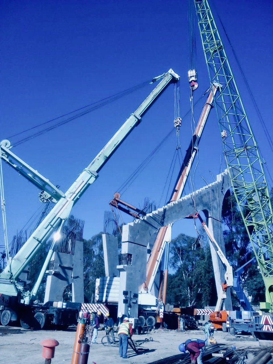 RDGDELGADO's tweet photo. Secuencia de Montaje de Racker, 210 Ton. @BestMycsa #Prefabricadosdeconcreto #AC1600 #Demag 👏🏼👏🏼👏🏼👏🏼 https://t.co/cJP8BKP8Zs