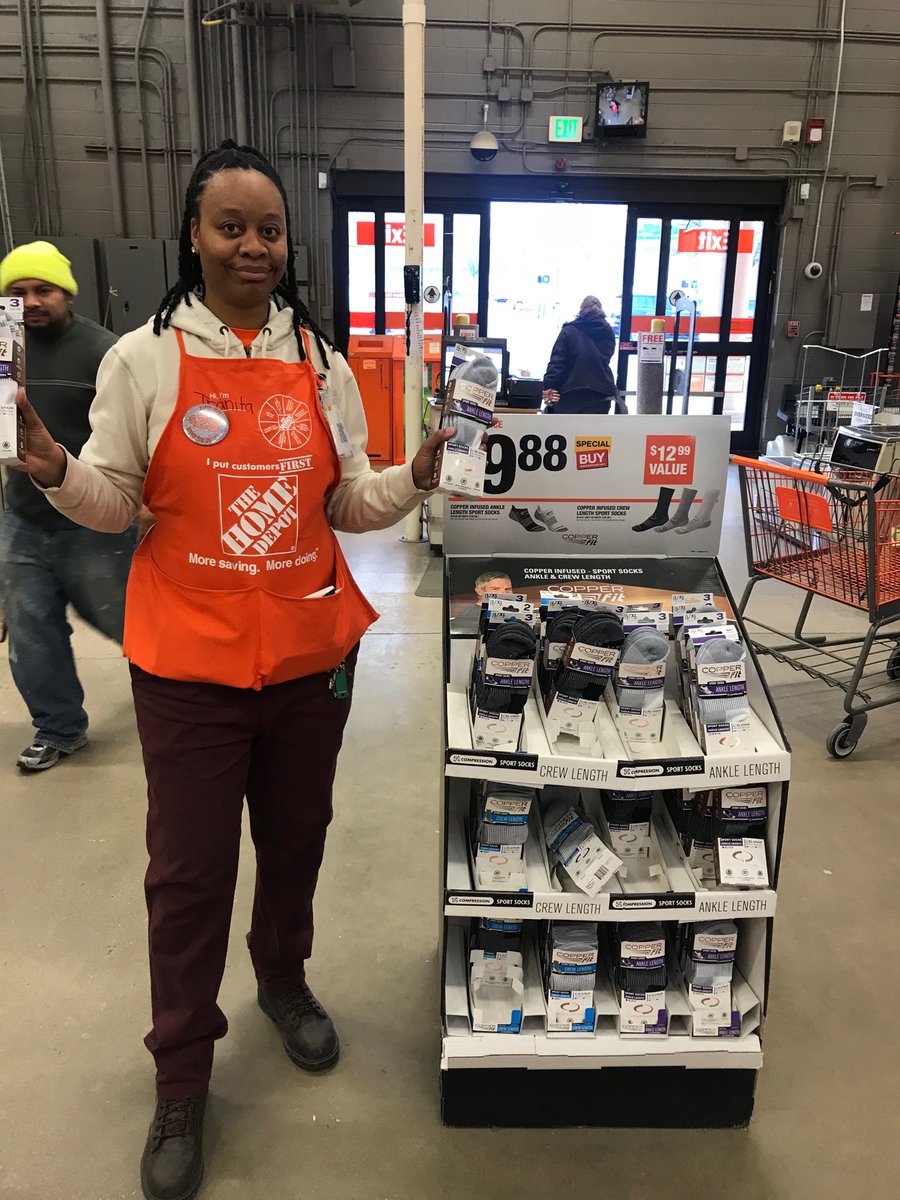 How many can you sell on a cold Saturday? “Stocking stuffers” at 2503 today!!! <a href="/EmgeJim/">Jim Emge</a> <a href="/chetstanton/">Chet Stanton</a> <a href="/roydixo32129714/">roy dixon</a> #gifts4christmas