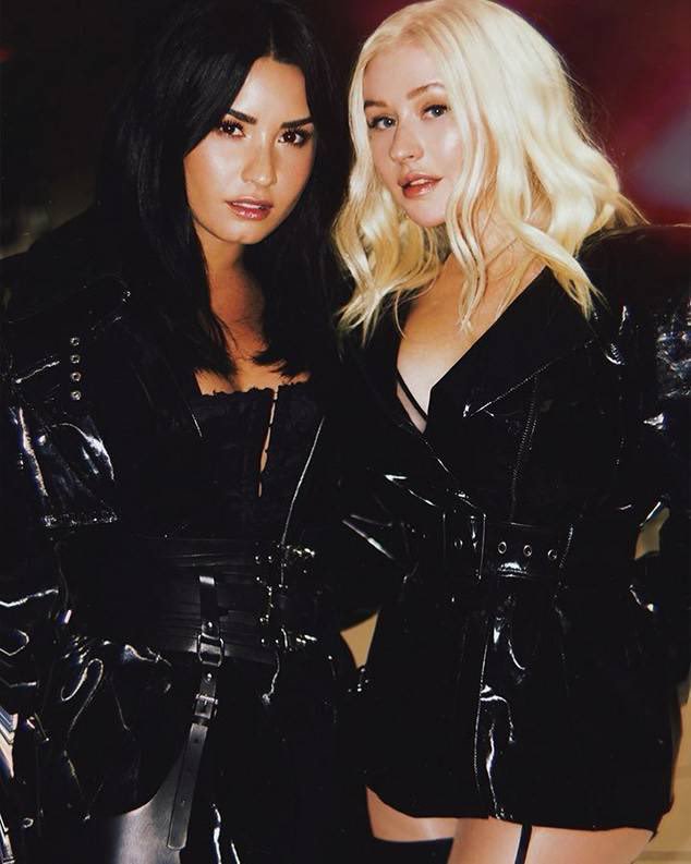 giadadelromano's tweet photo. #FallinLineGrammy
#ProudOfXtinaAndDemi https://t.co/RLrGLRO6Vu
