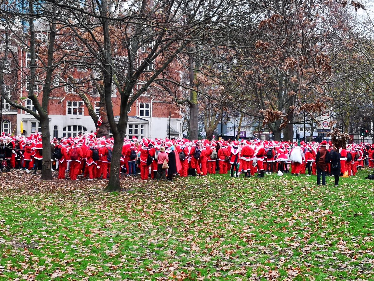 bearandhammer's tweet photo. #SantaCon? in London??? https://t.co/JOxx4d96uv