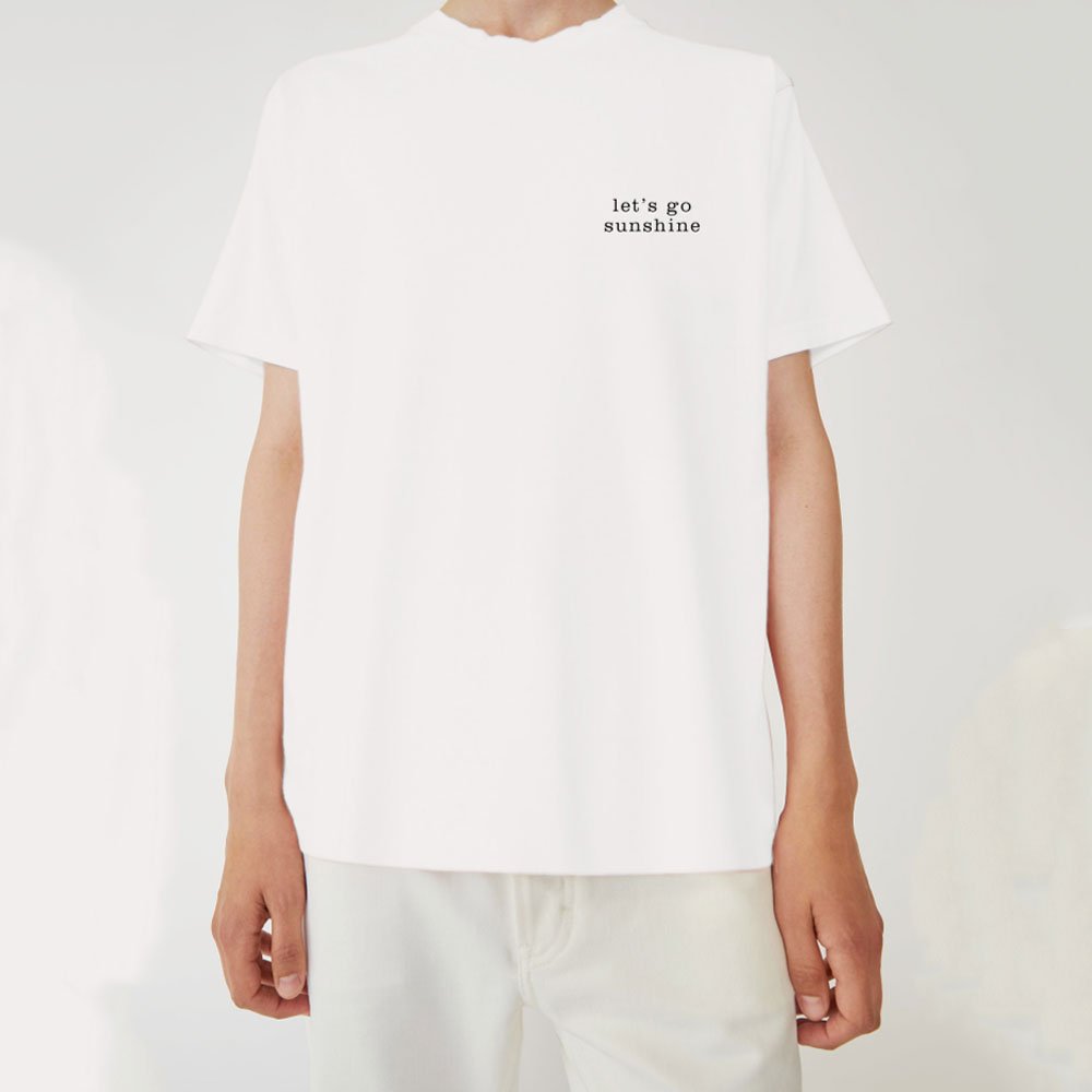 thekooksmusic's tweet photo. Don't forget we've got merch aplenty over on our online store, including these lovely looking tees. 'Tis the season for internet shopping and all that. 

👉 https://t.co/YA9KpdeTUn https://t.co/1uxja1IFoD