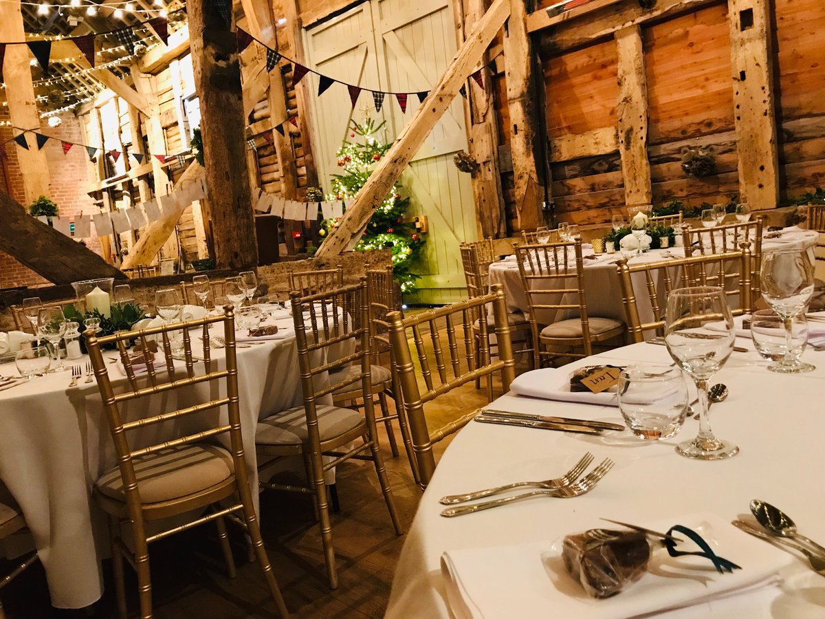 All set for one out our winter weddings ⁦<a href="/pimhillfarm/">Ginny Mayall</a>⁩ looking absolutely lovely!