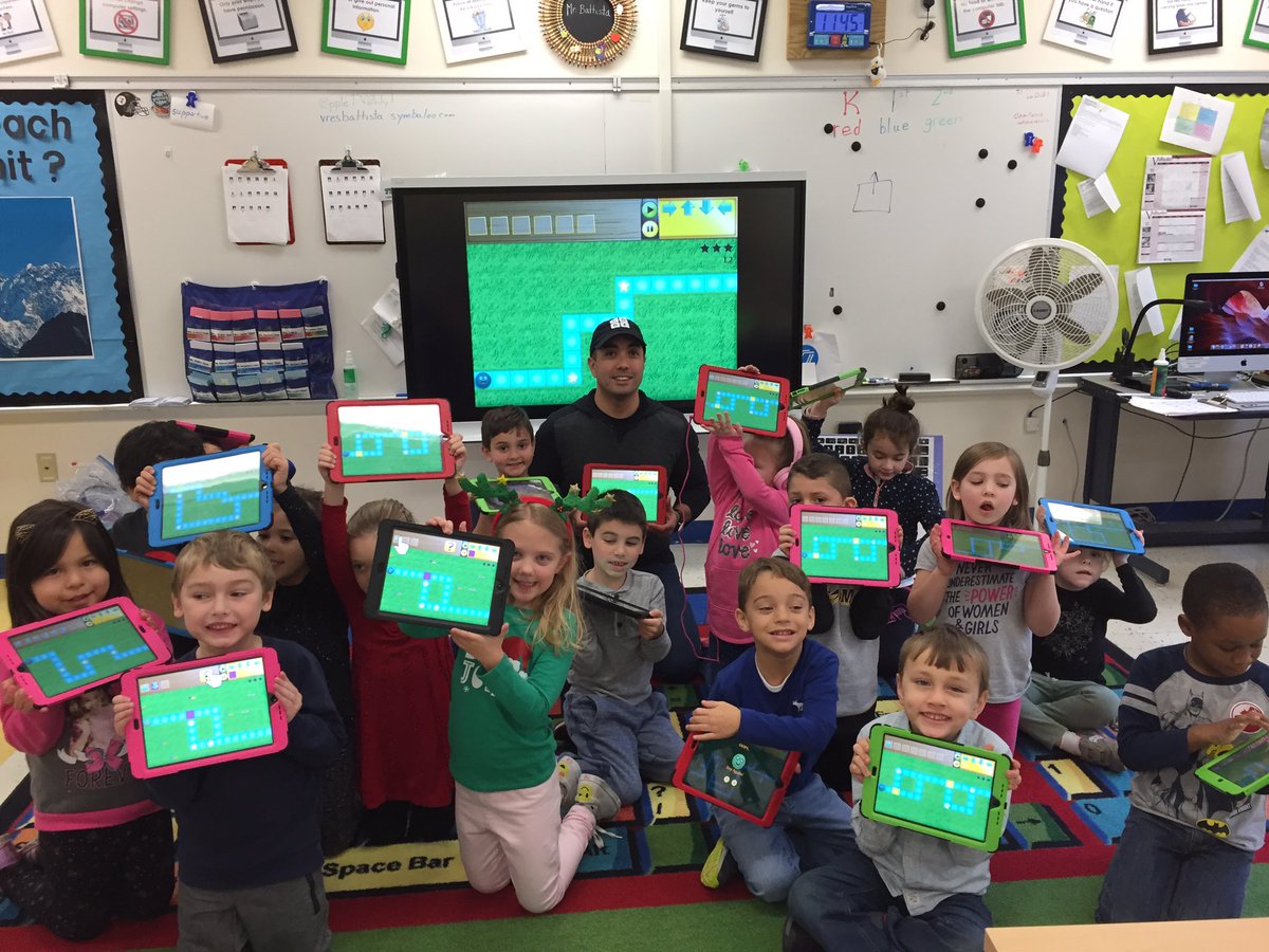 vrestechnology's tweet photo. V.R.S K-2 students took part in an Hour of Code this past week. We’re so excited that our Coding and Robotics unit has begun! #HourOfCode #kodable https://t.co/vd0pY90UsM
