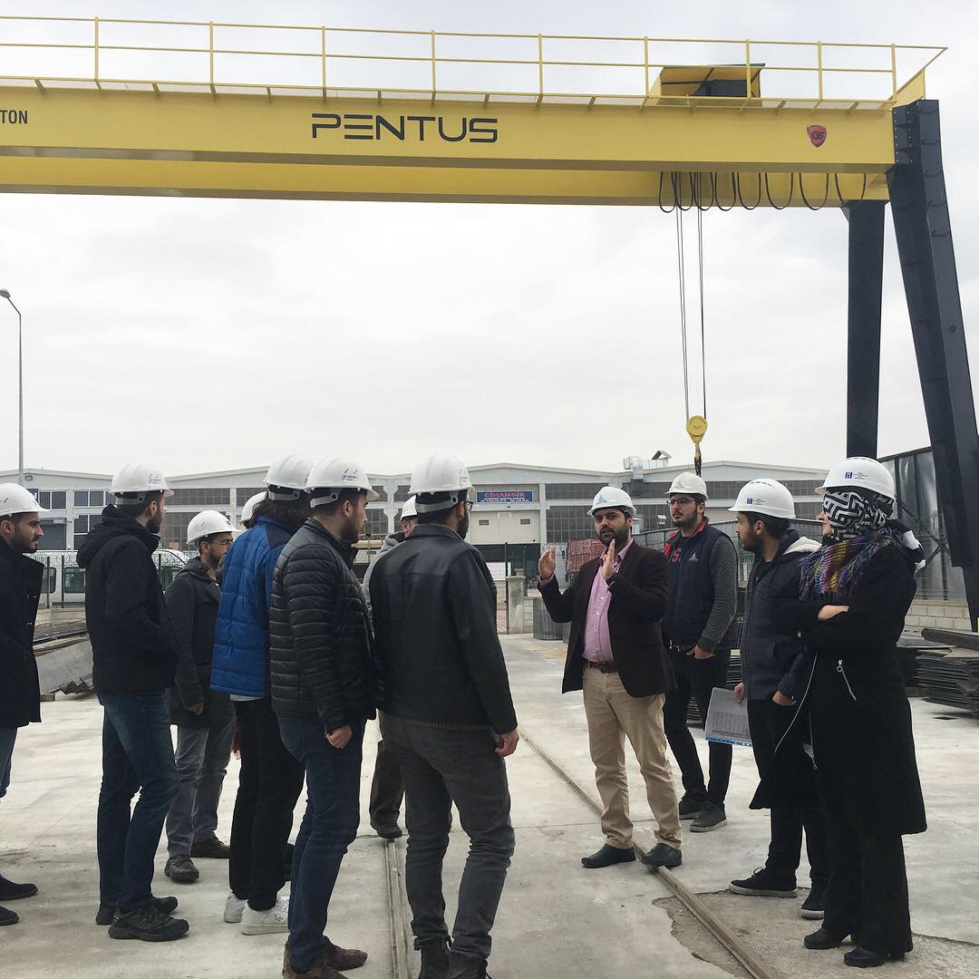 pentusinsaat's tweet photo. Konya Karatay Üniversitesi İnşaat Mühendisliği öğretim üyeleri ve öğrencilerinin, teknik gezi kapsamında fabrikamıza ve şantiyemize gerçekleştirdikleri ziyaret için kendilerine teşekkür ederiz. @ktokaratay 
#çelikkonstrüksiyon #çelikproje #çelikyapı https://t.co/xH5Dc1T9oC