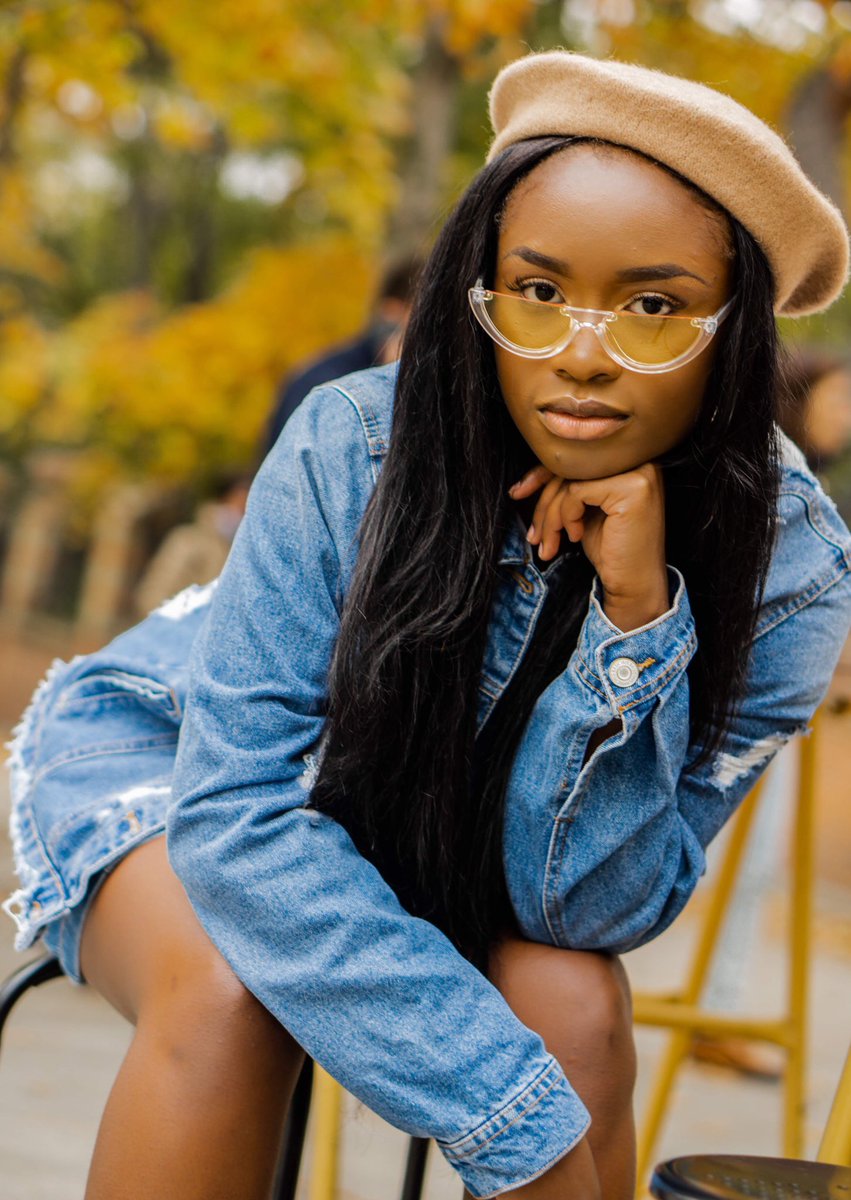 ihlights_'s tweet photo. Isn’t she gorgeous?! She killed this shoot 😍🤗

#ihlights #spain #portrait #melanin #style https://t.co/R3LYVyuVkk