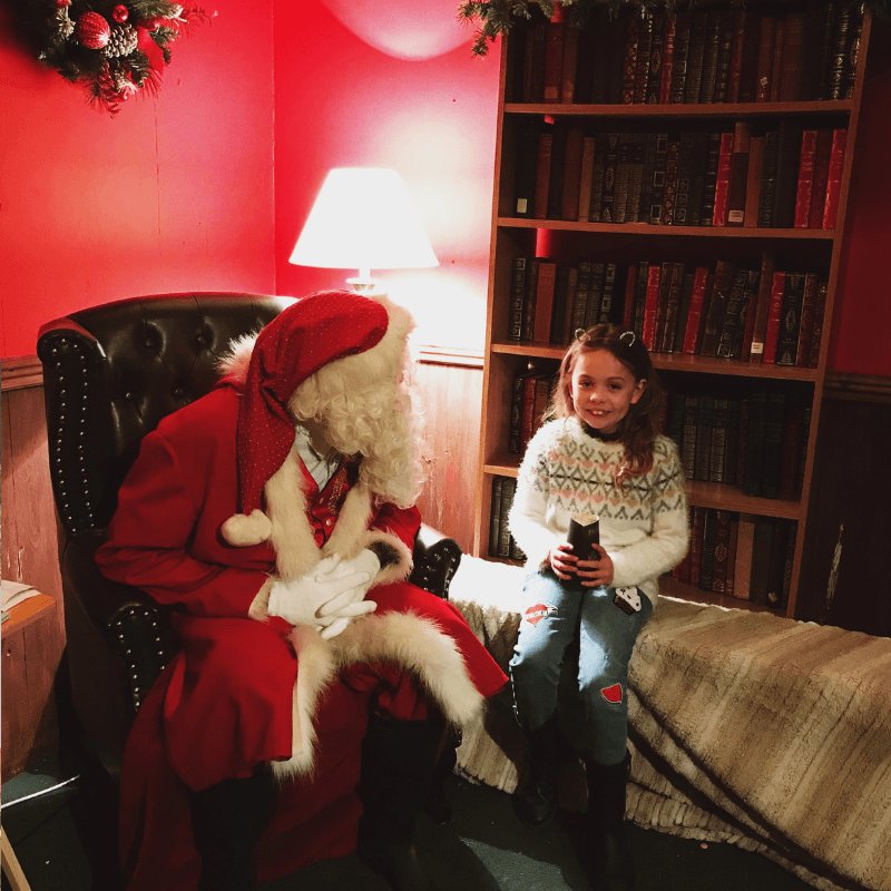 awtyk's tweet photo. We recently visited @NFAdventureFarm to try out their #festive North Pole Adventure and highly recommend it as a great value #christmasexperience with kids in the #Midlands. This is what you can expect from your visit. https://t.co/vpfNgkyRvU  #adventurefarm #daysout #visitsanta https://t.co/hq9d8R6qLm