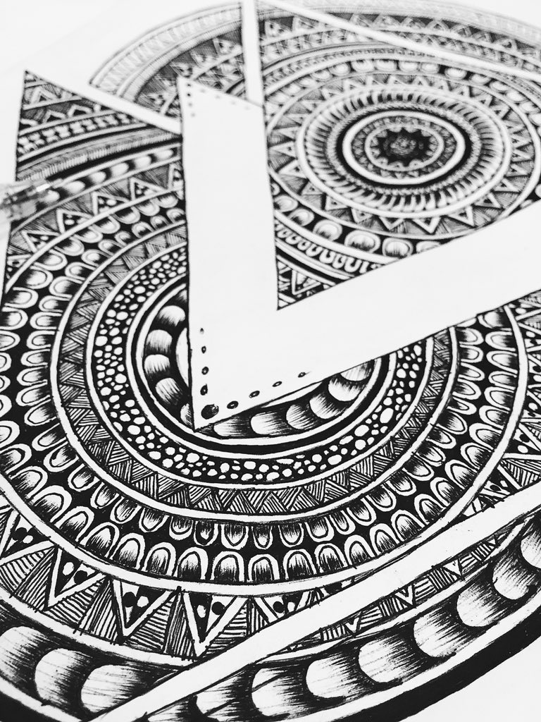 zeoninyang's tweet image. #mandala #pentangle  Arts done by @zvcxn_ink #InkMaster #inkonpaper #Inktober #inkArt #art #Nigeria #nigerianartist