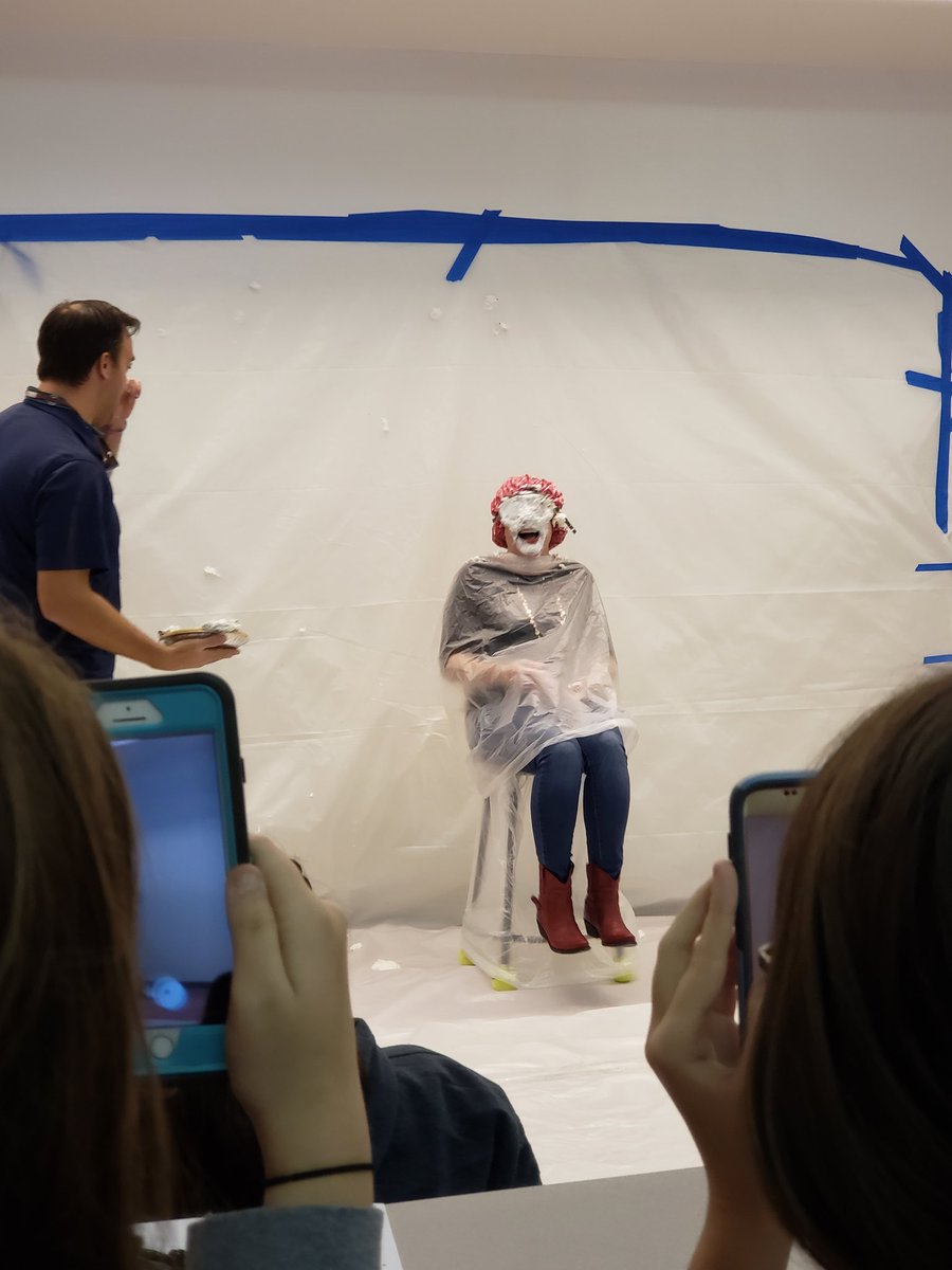 EnrightKristin's tweet image. Thankful for our staff and those willing to get a pie in the face to raise money for the food pantry. Thank you staff and students for your donations! #PVMproud @hvgullo #makinadifference