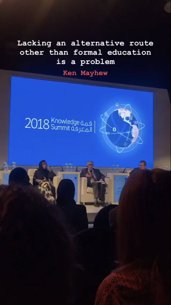 RuwadEL's tweet photo. يمكنكم الإطلاع على خاصية الستوري المُثبتة في الملف الخاص بمكتبة الرواد على الإنستجرام للمزيد من التفاصيل: @RuwadEL 📸🌟 https://t.co/PDrDjQC9TF