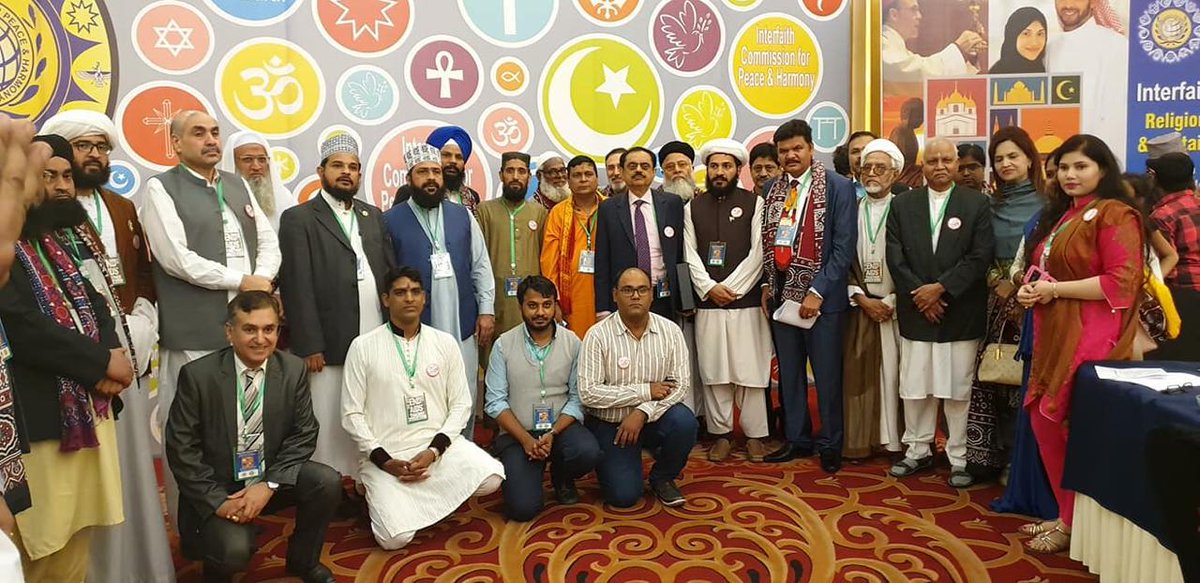 FahmidaIqbal's tweet photo. #HIV and #AIDS awareness seminar for #religious leaders across different #religions held in collaboration with Interfaith Commission for Peace & Harmony #ICPH & Sindh AIDS Control Programme #SACP
#Knowyourstatus #PreventTestTreat https://t.co/DKW8odzS7Y