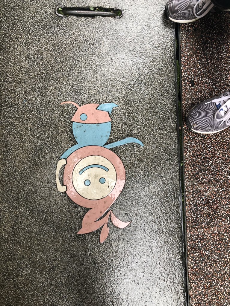 careyberrie's tweet photo. Oh the places the fingerprint shoes have seen today! I convinced half of @DoubleLoopPod to visit the origin of his second favorite beverage. #adventures #ensued #taiwan https://t.co/o7qlXxk5fJ