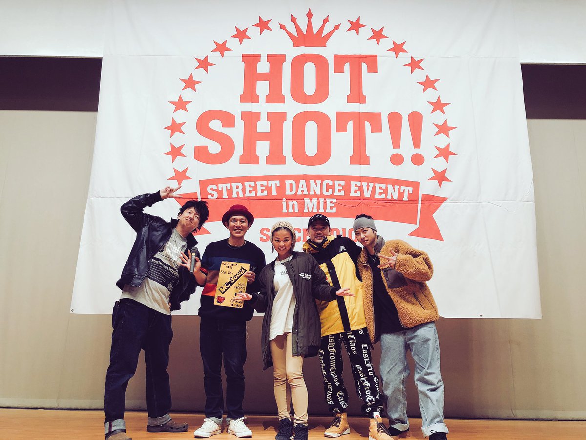 HANAIRIE's tweet photo. 今日はHOT SHOT‼️盛り沢山で、楽しかったぁーーBOT君ありがとう🤝✨
個人的に名古屋ナンバーで仲良くなったメンバーが私に内緒で出てくれた事に愛を感じました🥺💕✨
そしてイベント終わりのWS皆来てくれてありがとう‼️‼️‼️ https://t.co/Yj7OpnvW5t