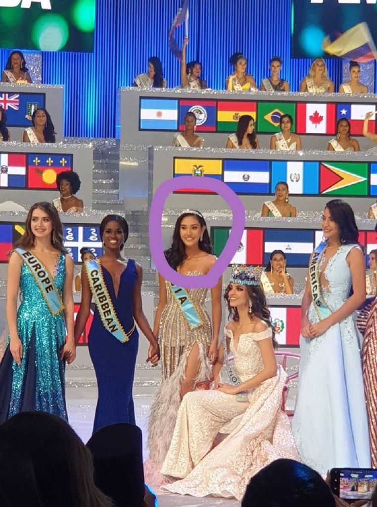 MamNina2's tweet photo. ยอมให้กลับมงของรองอันดับ 1 และเก้าอี้ของ missworld 2018 👑 #นี่หรือบัลลังก์ตั่งทอง #MissWorld2018 https://t.co/5ERulGTq98