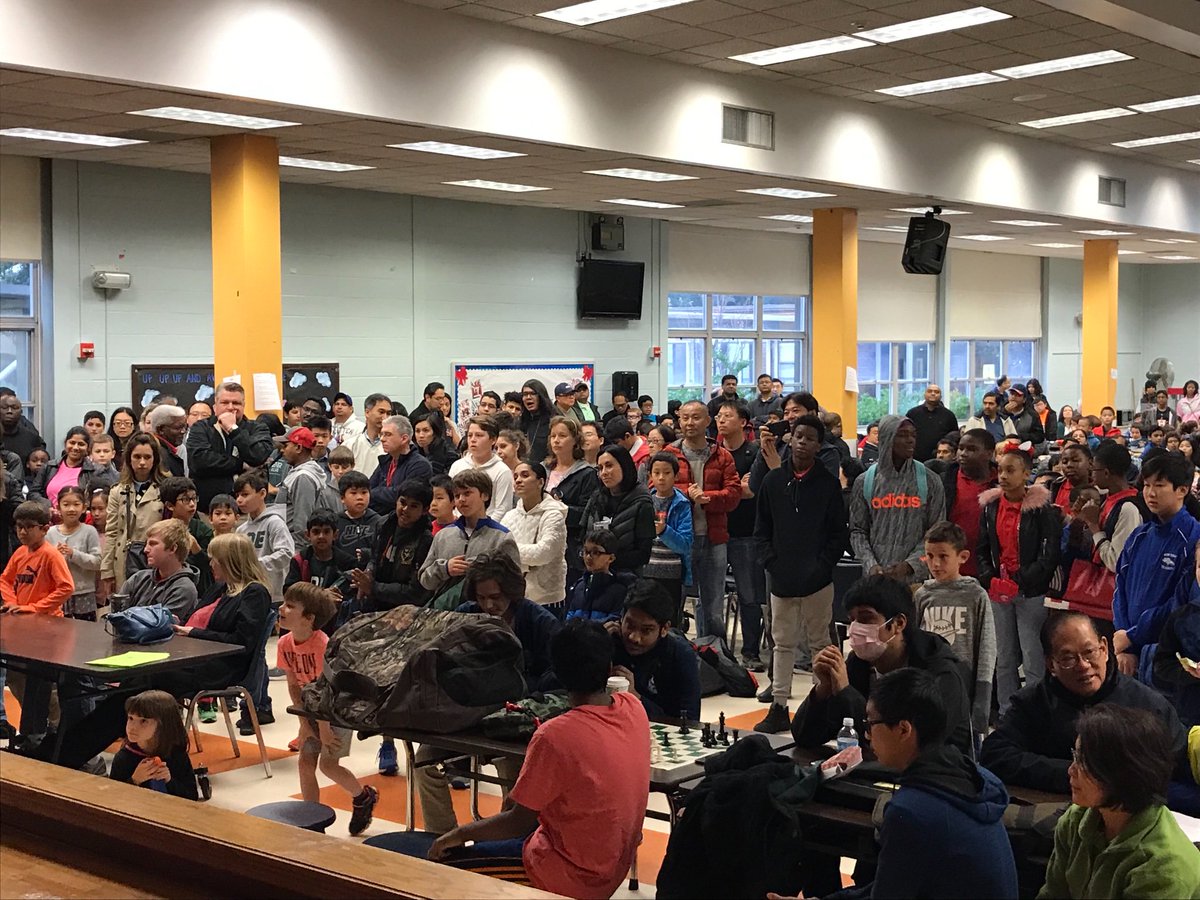 TH Rogers Chess Club tweet media