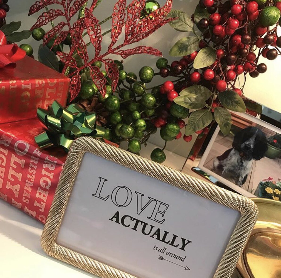 MushypeaJane's tweet image. Love Actually 👌❤️❤️❤️🎄💚💚 is all around ... #12DaysofHB @PDeichert @tlutweet @Rob_Urbach