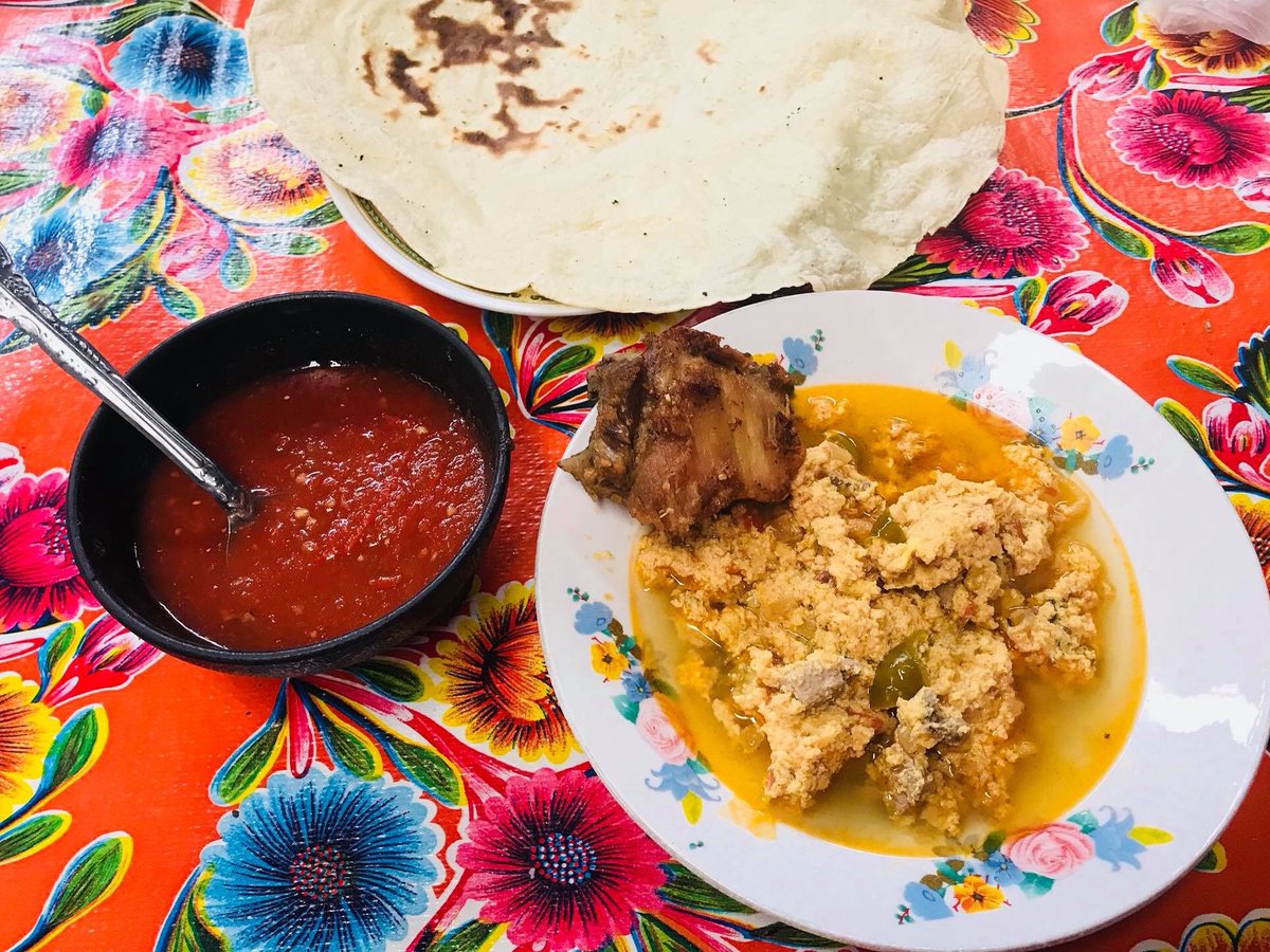 ocotlandmorelos's tweet photo. Días.! Bonito sábado y provecho vamos a disfrutar de un delicioso desayuno #Higaditos de San Antonino Castillo Velasco #Oaxaca https://t.co/UFYKaFOZoM https://t.co/8fUIkKycT8