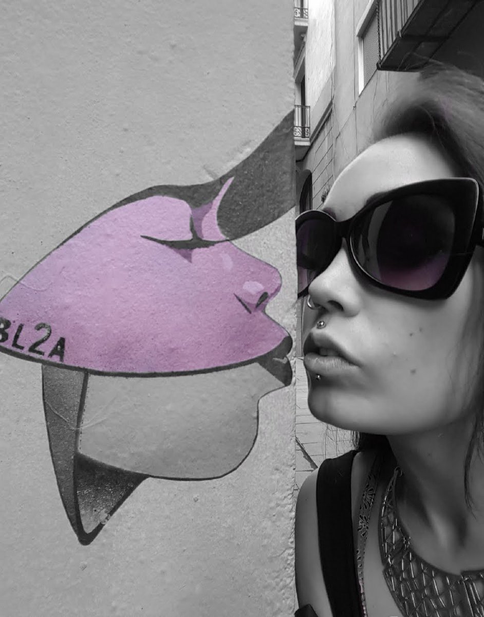 GraffToursBCN's tweet photo. #graffiti and #streetart #tours with #grafftoursbcn extra availability over the #christmas period book directly or via #airbnbexperience https://t.co/bdTrNXIp8E #art by #bl2a https://t.co/EehHRwDHVc