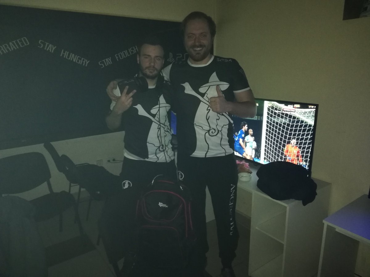 Zeusinjo⚡ tweet media