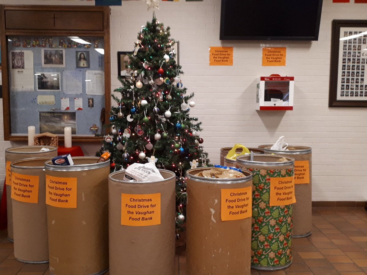 Hey Bressani!! Chaplaincy council will be extending the food drive until Monday December 10. We have 1 more bin to fill so please bring in non-perishable food items to get a civvies day. Let's help all families have a very merry Christmas 🎄