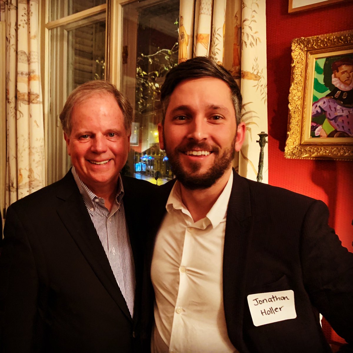 JonathonHoller's tweet photo. Senator @SenDougJones came to visit us and talked about why Democrats need a long-term strategy. @DemsFrance https://t.co/MaX4PeD7LH