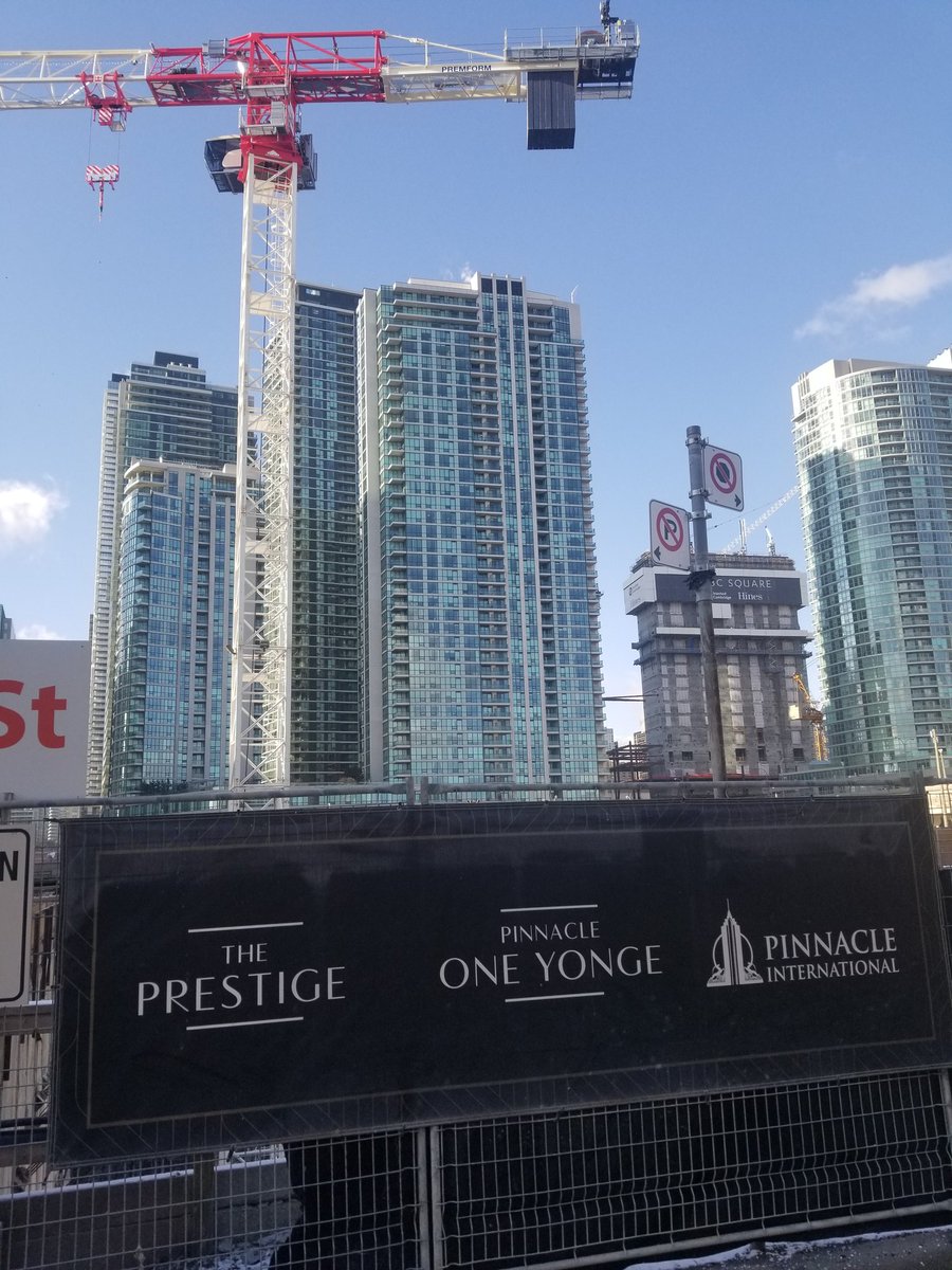 MYorke27's tweet photo. Beautiful #sunnyday in downtown TO , with lots of of #OT happening this Saturday on @CIBCSQUARE
#LCBOHQ & #ThePrestige #OneYonge @PinnacleINTL @EllisDon Building the city! #construction #concreteforming https://t.co/uYrBYA72cQ