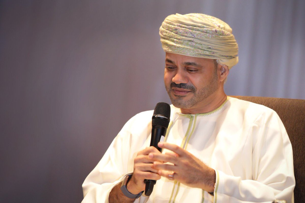 badralbusaidi's tweet photo. Delighted to participate in #shapemena18 in Muscat - this fascinating group of young people have chosen a great place to shape the future. https://t.co/BJ3XpBMSqA