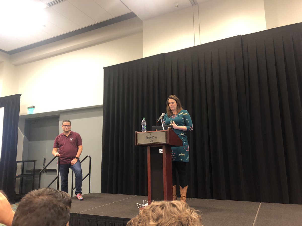 Joost and Marieke presenting at WordCamp US 2018