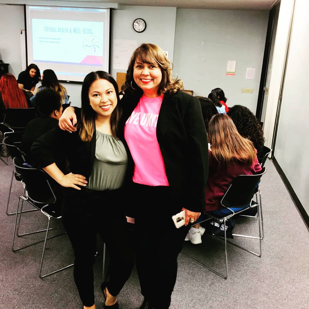 pammontana1's tweet photo. I am so proud of this young lady! She volunteers with @ArrowheadUW #WomenUnited and gives back to her community. She is a role model for other young girls and today she will be graduating from #CSUSB Her new journey begins. π©π½βππ #CSUSBGRAD18 https://t.co/UO4tReZZiN