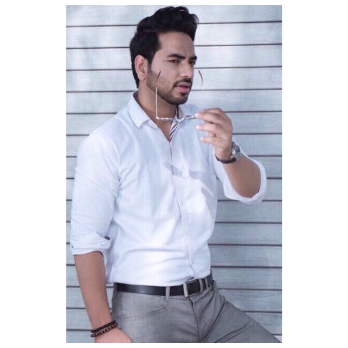 ashishofficial8's tweet photo. Learn to stay and observe.,
Not everything needs a reaction. 🙅🏻‍♂️😎
.
.
.
.
.
#Learn #Observe #Live #Weekend #Thought #AshishOfficial8 https://t.co/YI5wdYOl4V