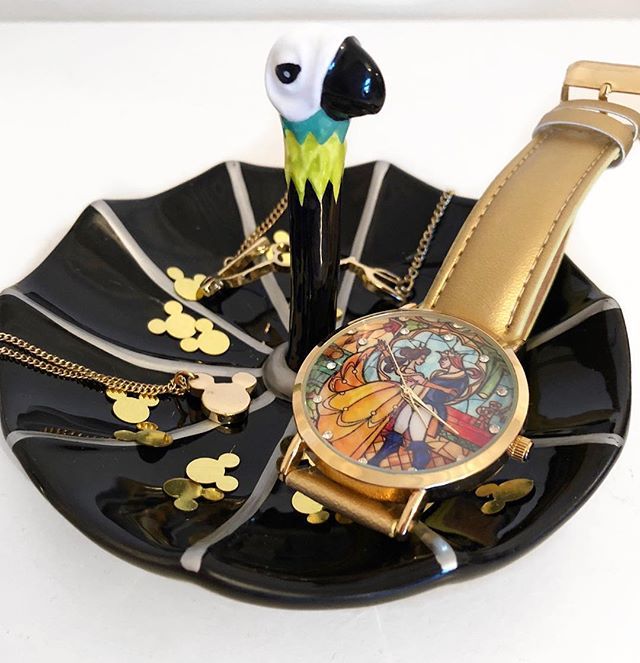 TheDisneyCastle's tweet photo. Love me some Disney jewellery and the Mary Poppins umbrella trinket dish is practically perfect in every way to keep my trinkets in 😉 
@halfmoonbayltd https://t.co/mCSZIVWX1b