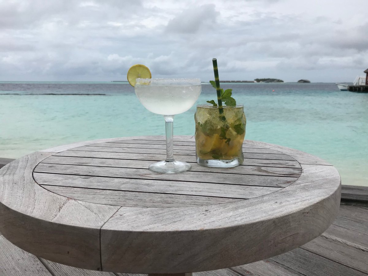 @KomandooResort Enjoyed a drink at the same table in June. #komandoomaldives #barwithaview