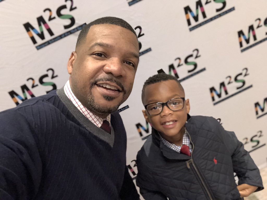 wileybrazier's tweet photo. Tyler and I helping spread #FlipgridFever at #msms2018! @EBRSchools representing! Student Ambassador! #LAEDCHAT https://t.co/AmspWGhjKJ
