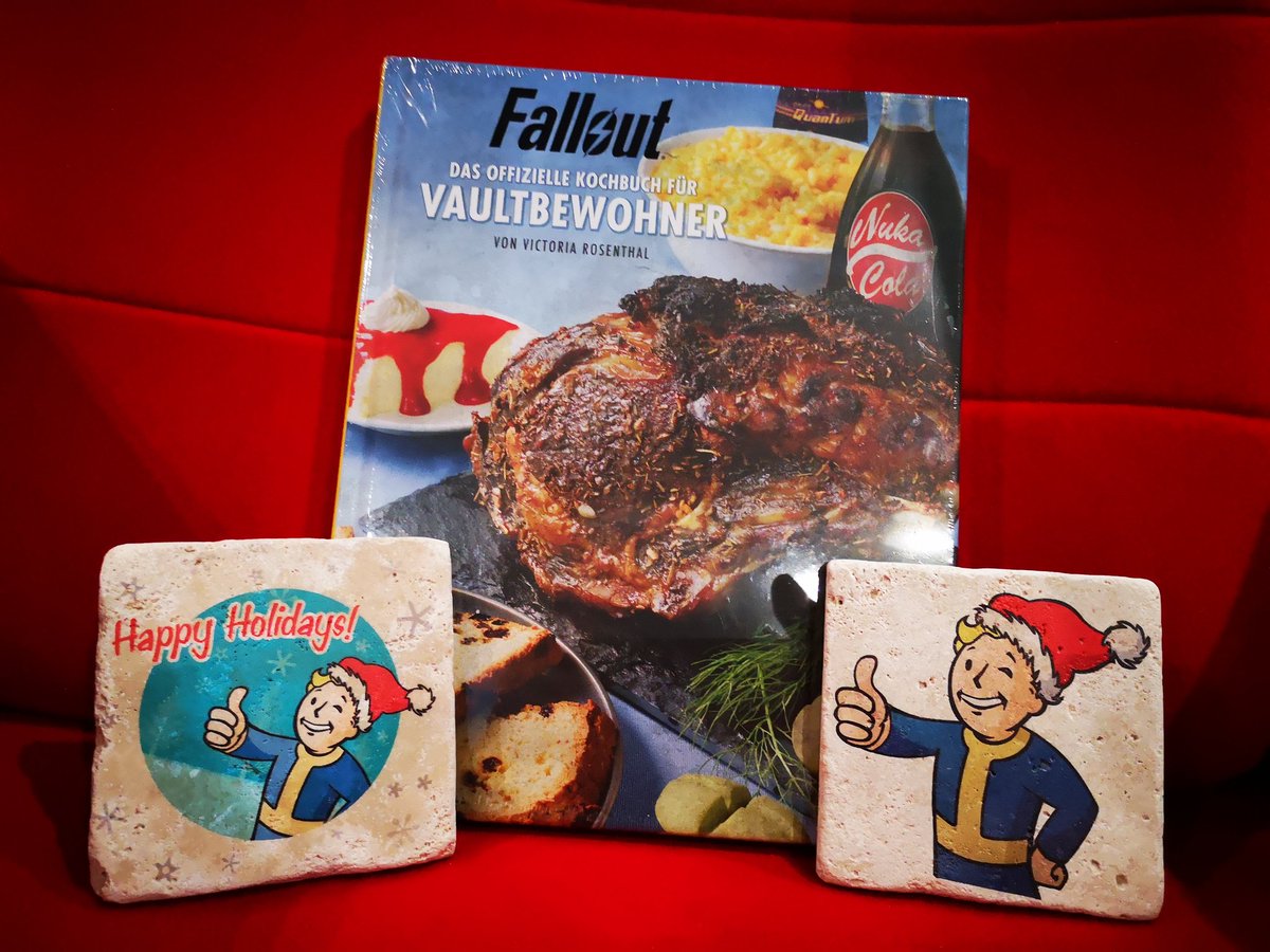 fallout_de's tweet photo. An Tag Nr. 8 unseres #BethesdAdvent-Kalenders verlosen wir ein #Fallout76-Kochbuch und zwei hochwertige Untersetzer aus Stein! Follow + RT bis morgen um 17:59 Uhr um an der Verlosung teilzunehmen. https://t.co/I6g8nlBGYp
