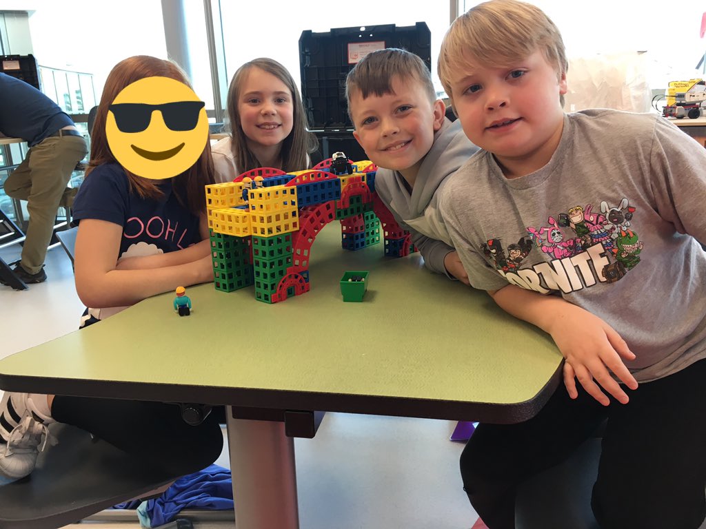 MsRice62's tweet photo. We were channelling our inner #bobthebuilder!! #dce #dcemustangs #grade3 #grade3science #grade3builders #eips #eipsteaches #ricepower https://t.co/iHbb2A8jtA