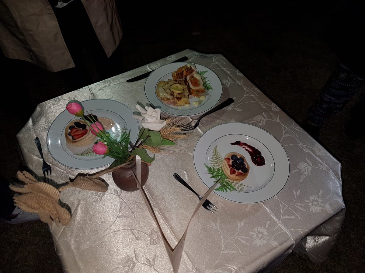 ¡Van las fotos del Gran Concurso Gastronómico en la Fiesta del Parque Clauzolles ayer a la noche en Libertad junto con otros compañeros de <a href="/MasterChef_Uy/">MasterChef Uruguay</a>! Gracias por la invitación 🍽😄 #MasterChefUy