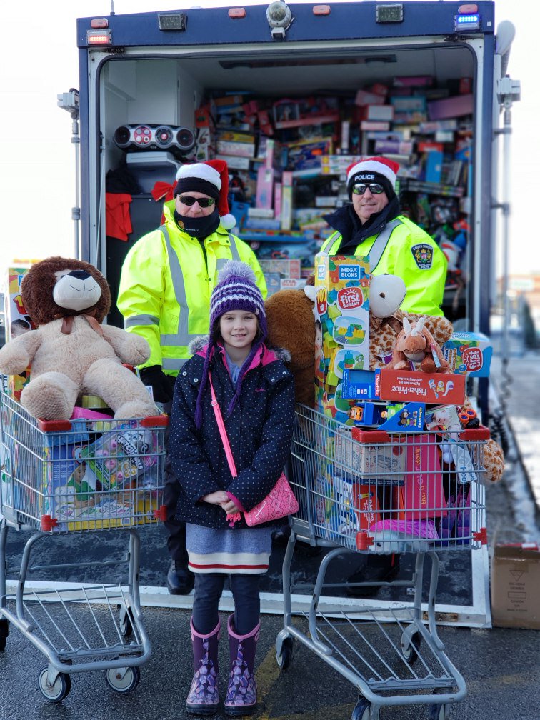 SouthSimcoePS's tweet photo. HUGE SHOUT OUT to 9-year-old Sadie! She single-handedly raised $675 and donated the cash to @CTVBarrieNews #ToyMountain! #Thankyou Sadie for being an inspiration to all of us!  Our Command Post is at @CanadianTire #Bradford until 5 pm. Help give a kid a Christmas! #ToyDrive https://t.co/qlR2VZGCtP